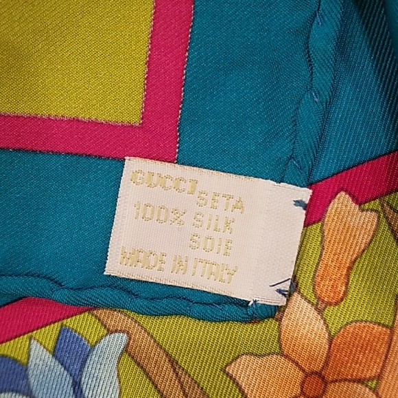 SOLD***Authentic Gucci Scarf - Picture 3 of 5